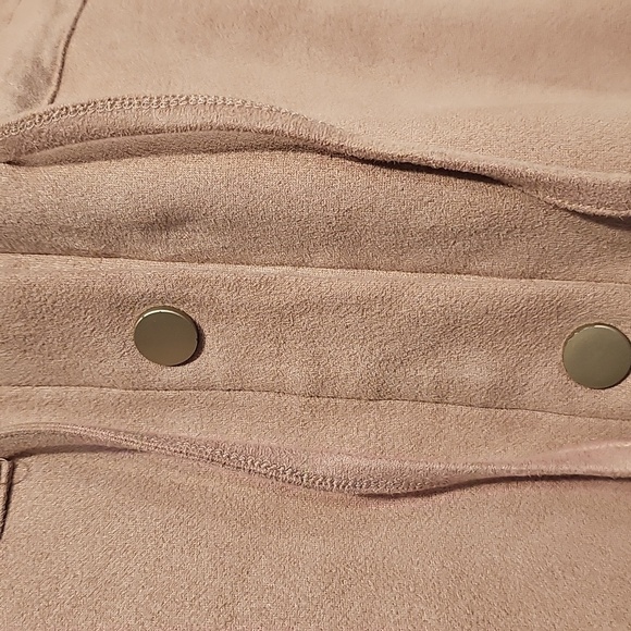 Blank NYC Think Pretty Faux Suede Shacket Sz S in Dusty Rose NWOT MSRP $98 - Picture 4 of 13